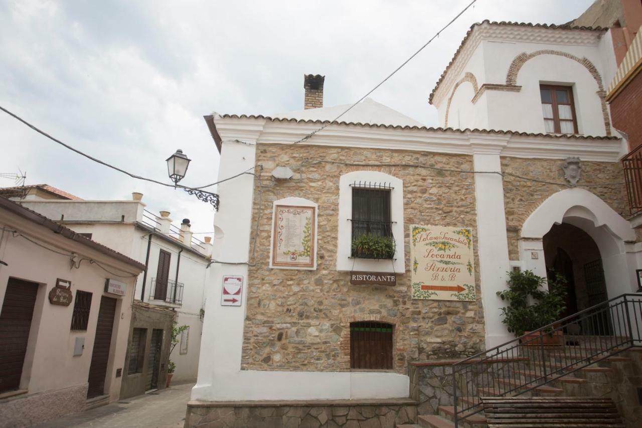 La Casa Incantata Rocca Imperiale Ngoại thất bức ảnh